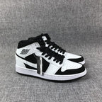 Jordan Air Jordan 1 Mid Panda Black White 554724-113