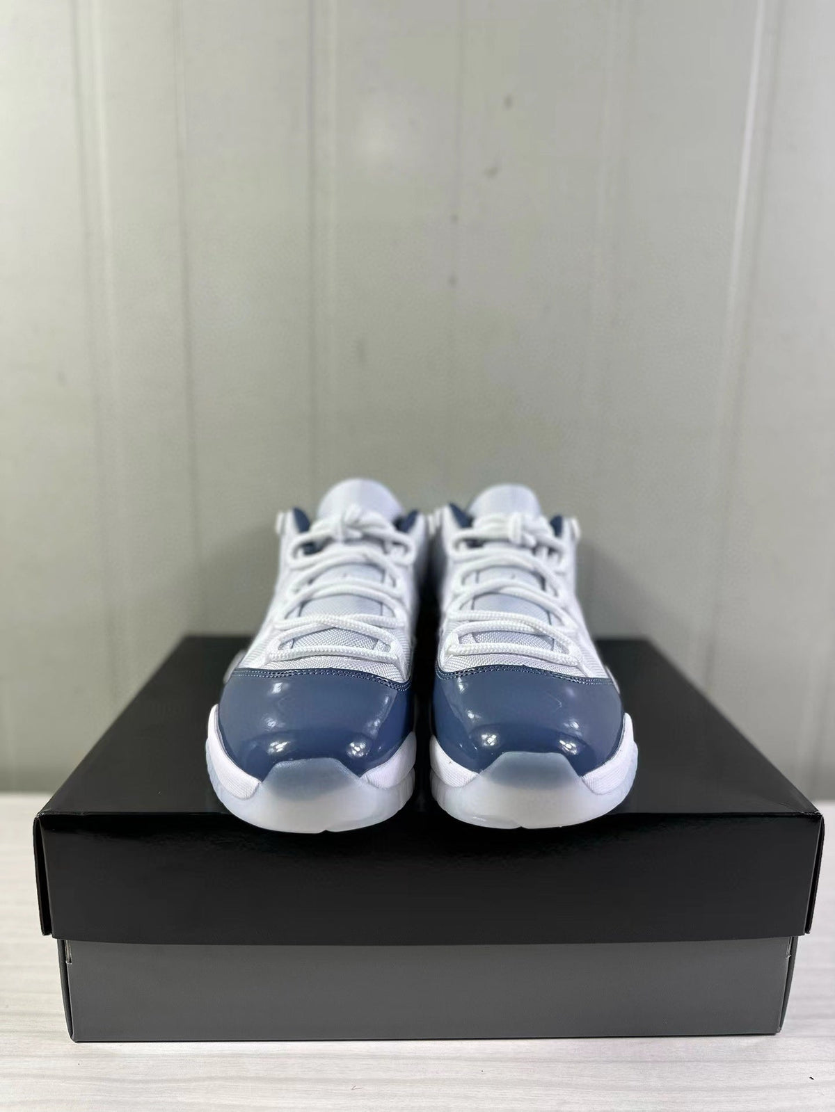 Jordan Air Jordan 11 Retro Low Diffused Blue FV5104-104