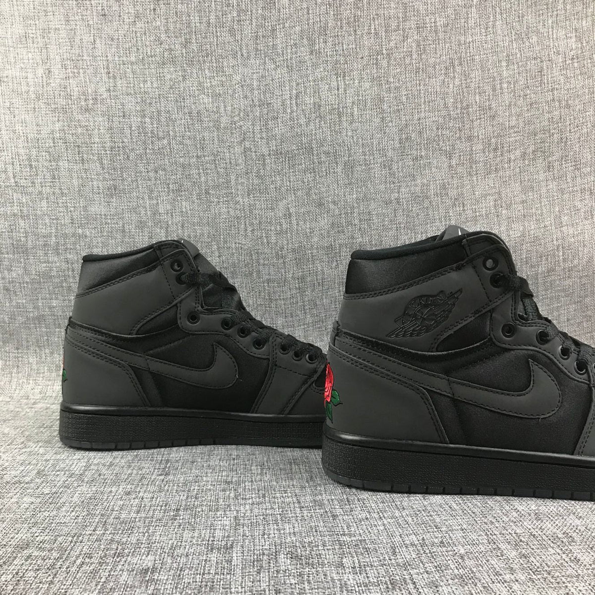 Jordan Air Jordan 1 Retro High Black Rose Sneakers BV1576-001