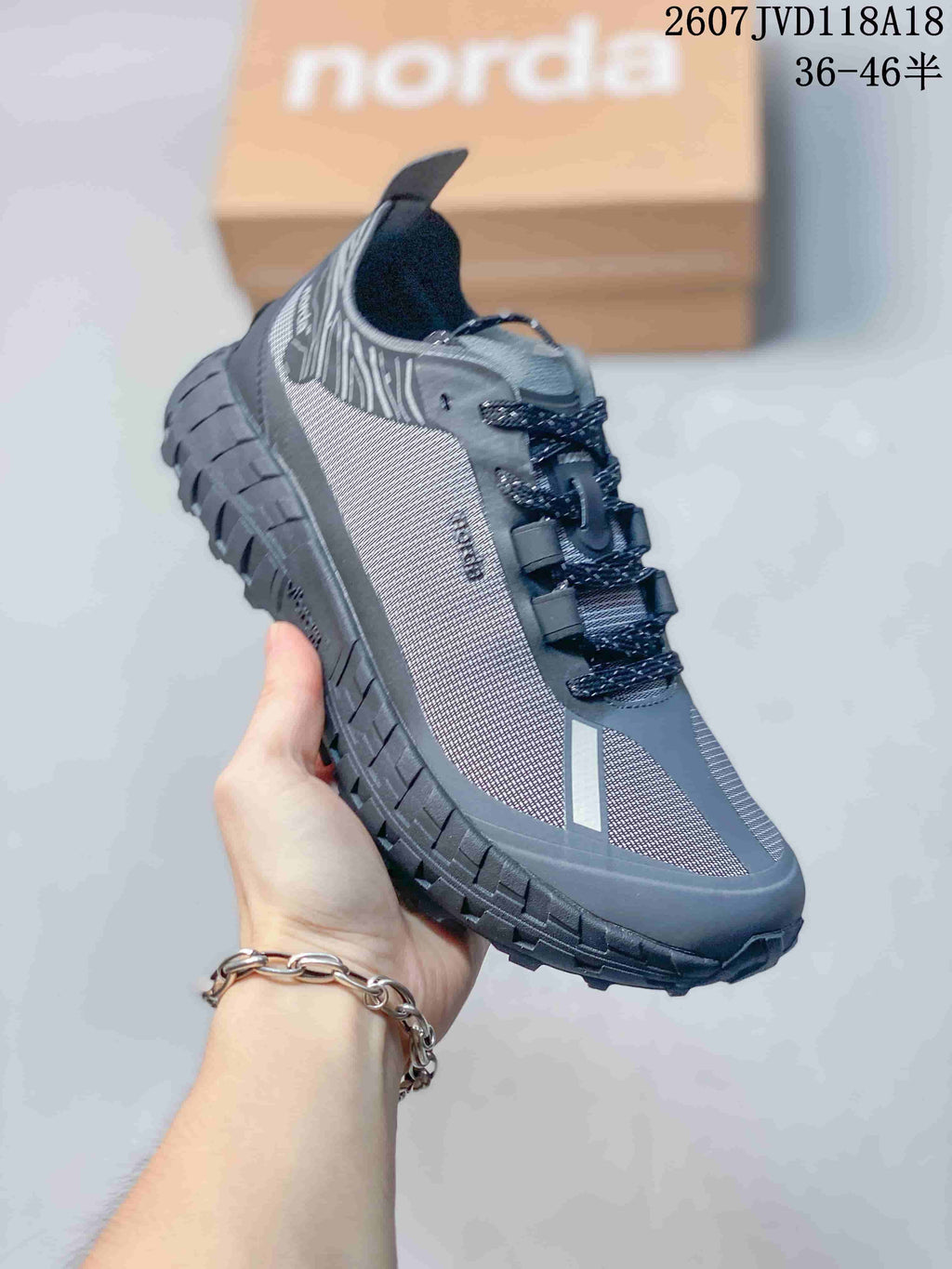 Norda 711780UOI Gray Hiking Sneakers