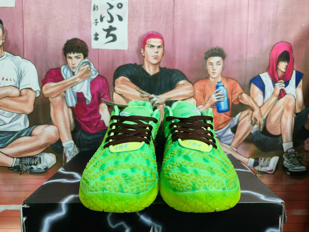 Nike ZoomX Halloween Green Textured Sneakers