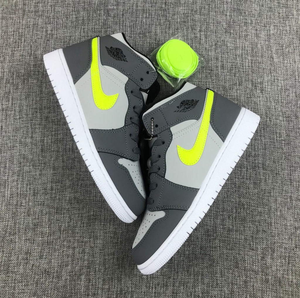 Jordan Air 1 Mid Grey Volt Sneakers 554724-072