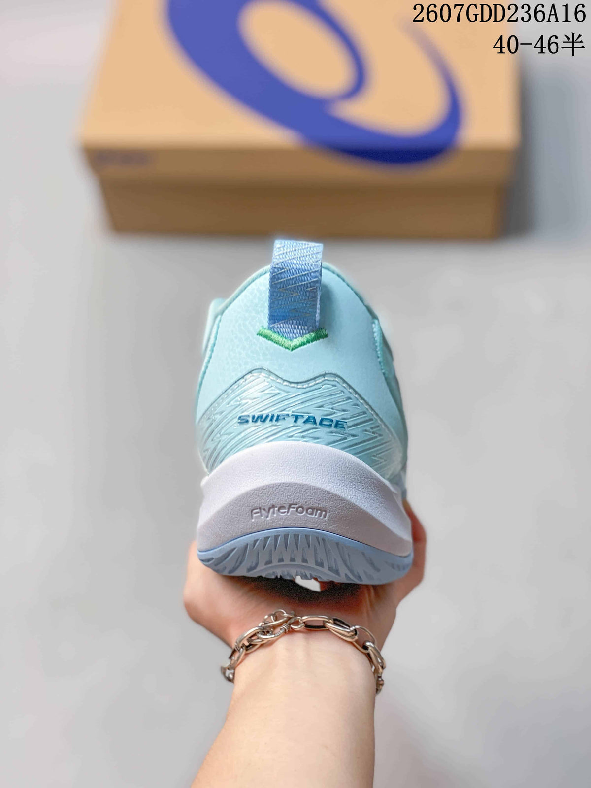 ASICS SWIFTACE YUKI Basketball Sneakers Light Blue