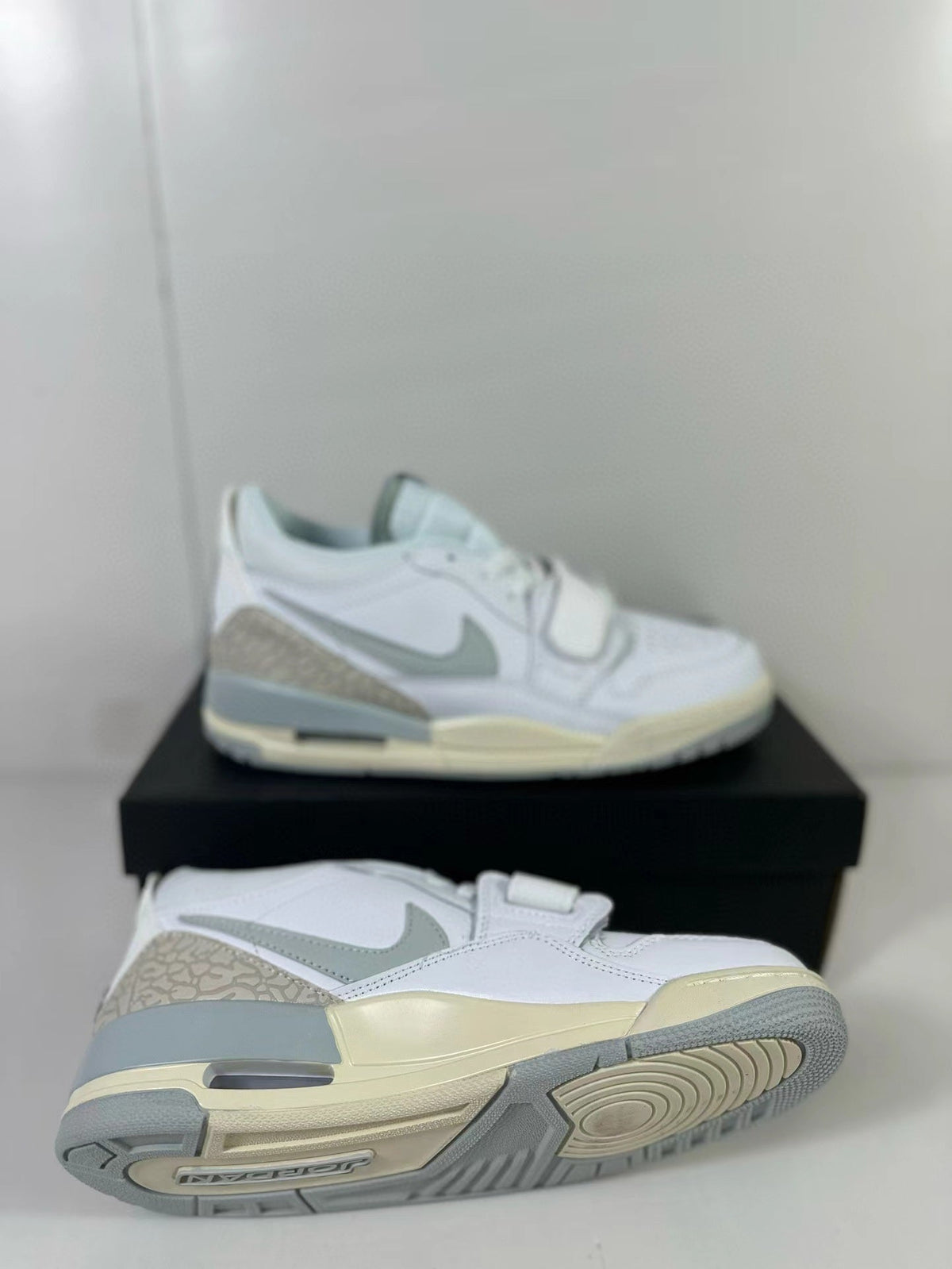 Jordan Legacy 312 Low GS Silver Yellow Sneakers HJ3480-101