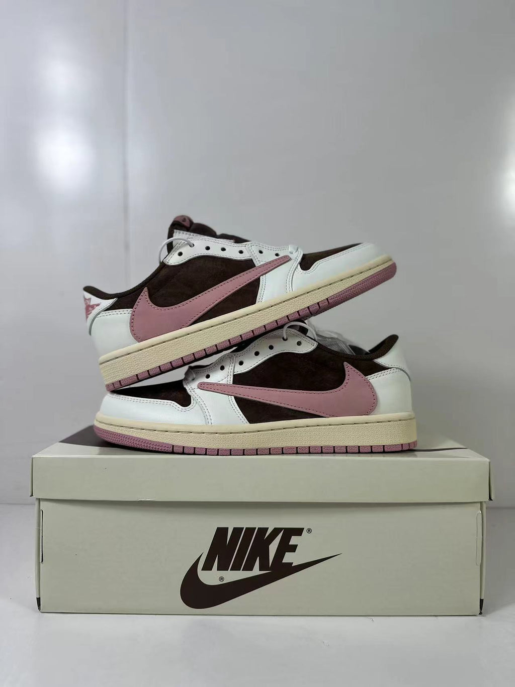 Nike Air Jordan 1 Low Travis Scott Reverse Mocha Pink DZ4137-206