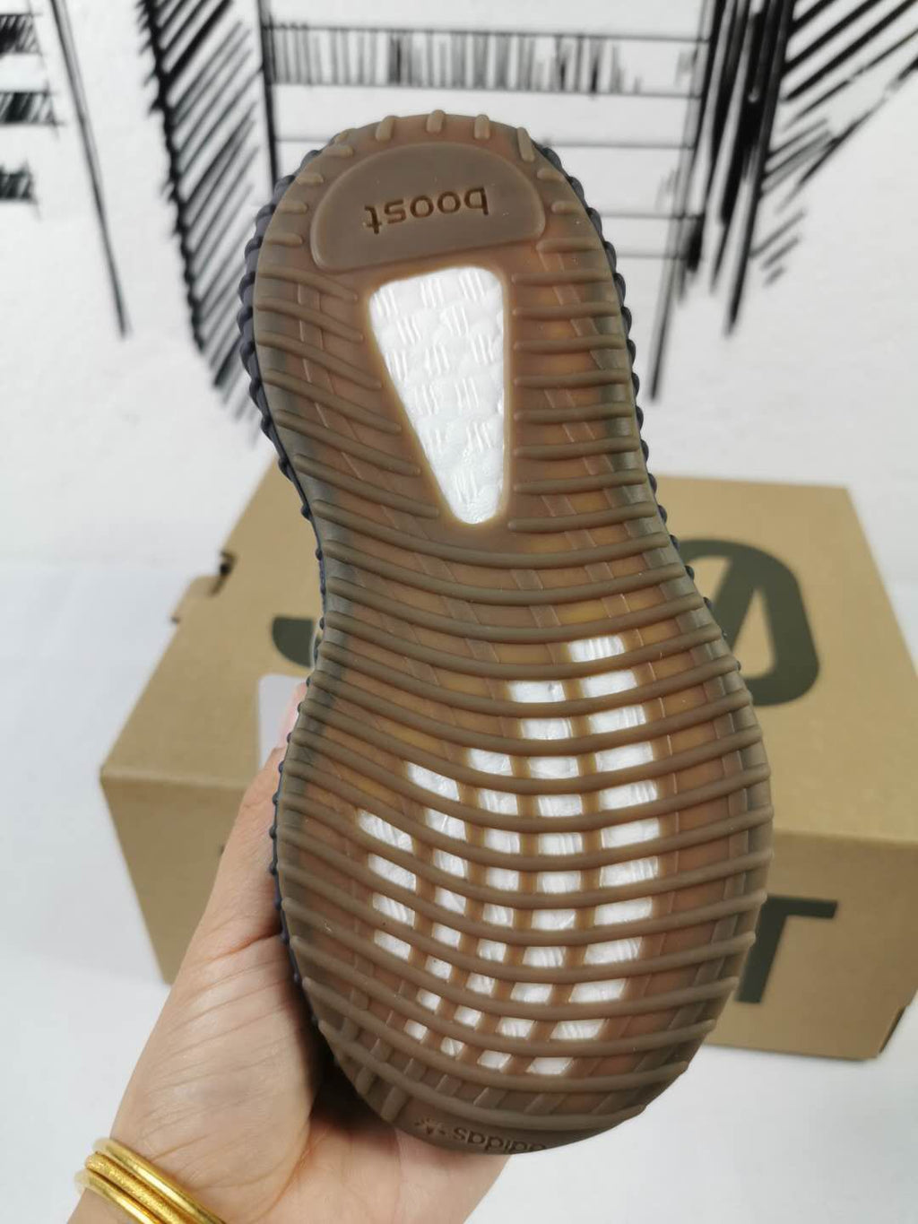 Yeezy 350 V2 Kids Sneakers Black Gum Sole