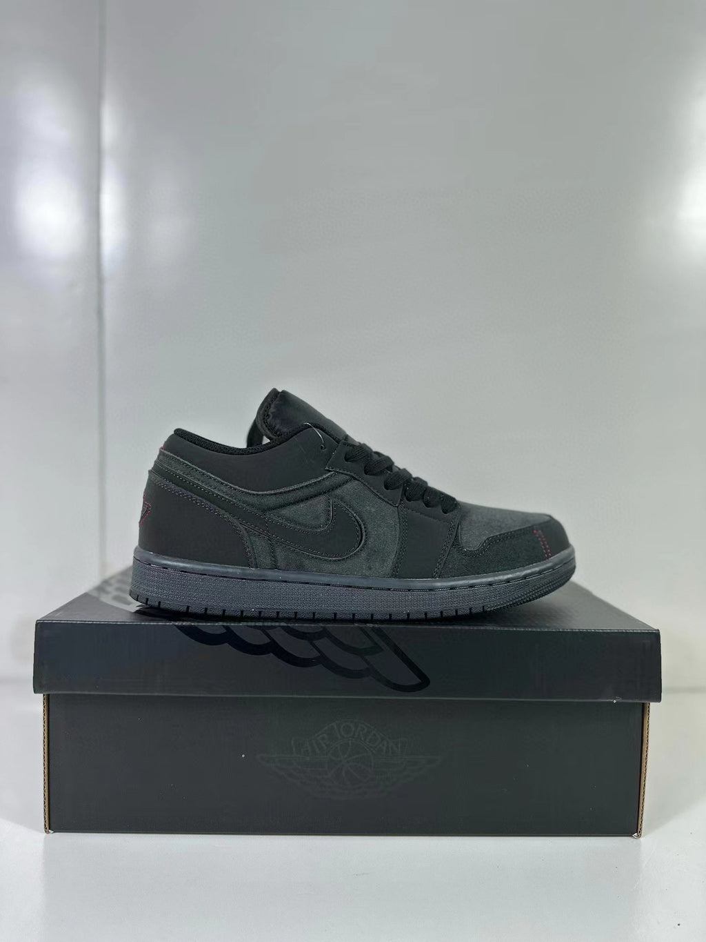 Air Jordan 1 Low SE Craft Dark Grey Sneakers FD8635-001