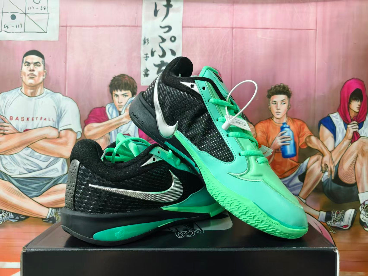 Nike Basketball Shoes in Black and Green
