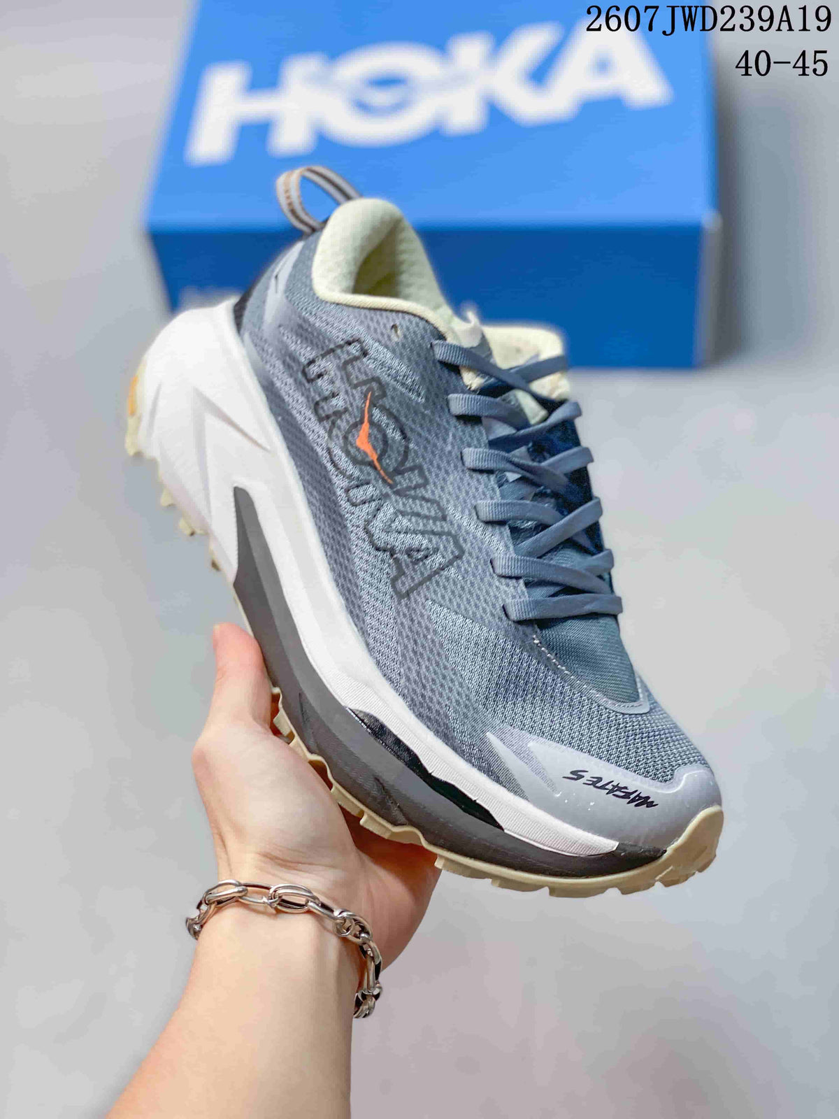 HOKA Rocket X 3 Low-Top Running Shoes Gray