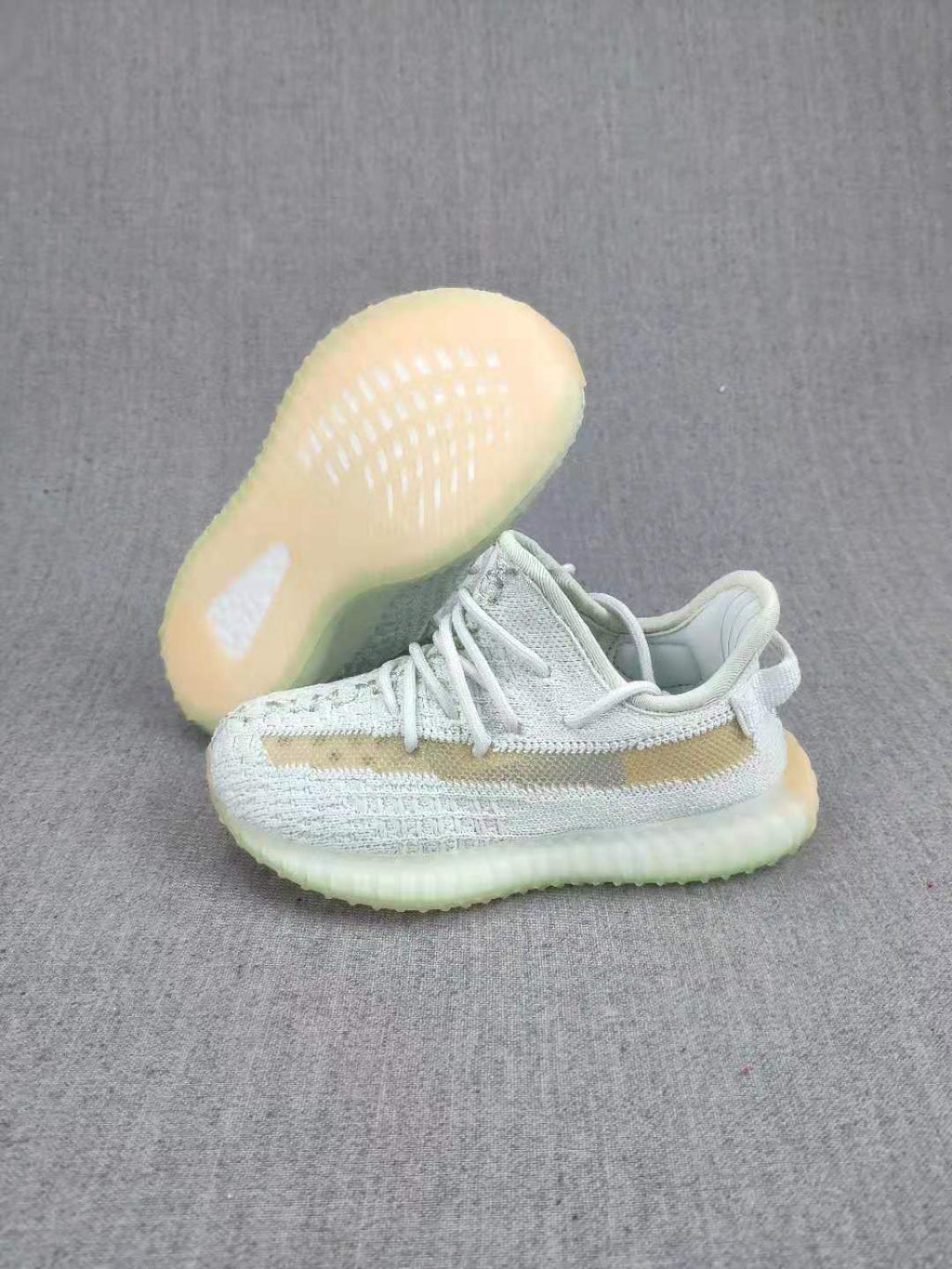 Yeezy 350 V2 Kids Sneakers Pale Gray with Tan Stripe