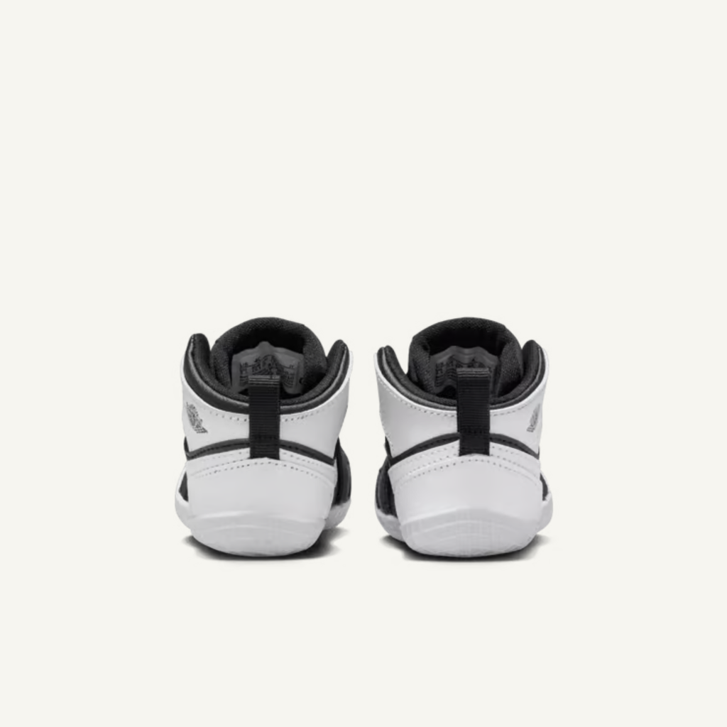 Jordan Toddler Black/White Air Jordan 1 Retro High OG CB Shoes, AT3745 010