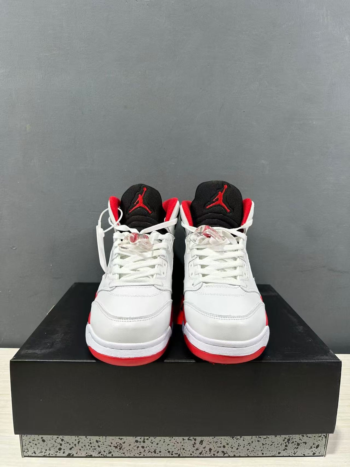 Jordan Air Jordan 5 Fire Red Black Tongue Sneakers White Red