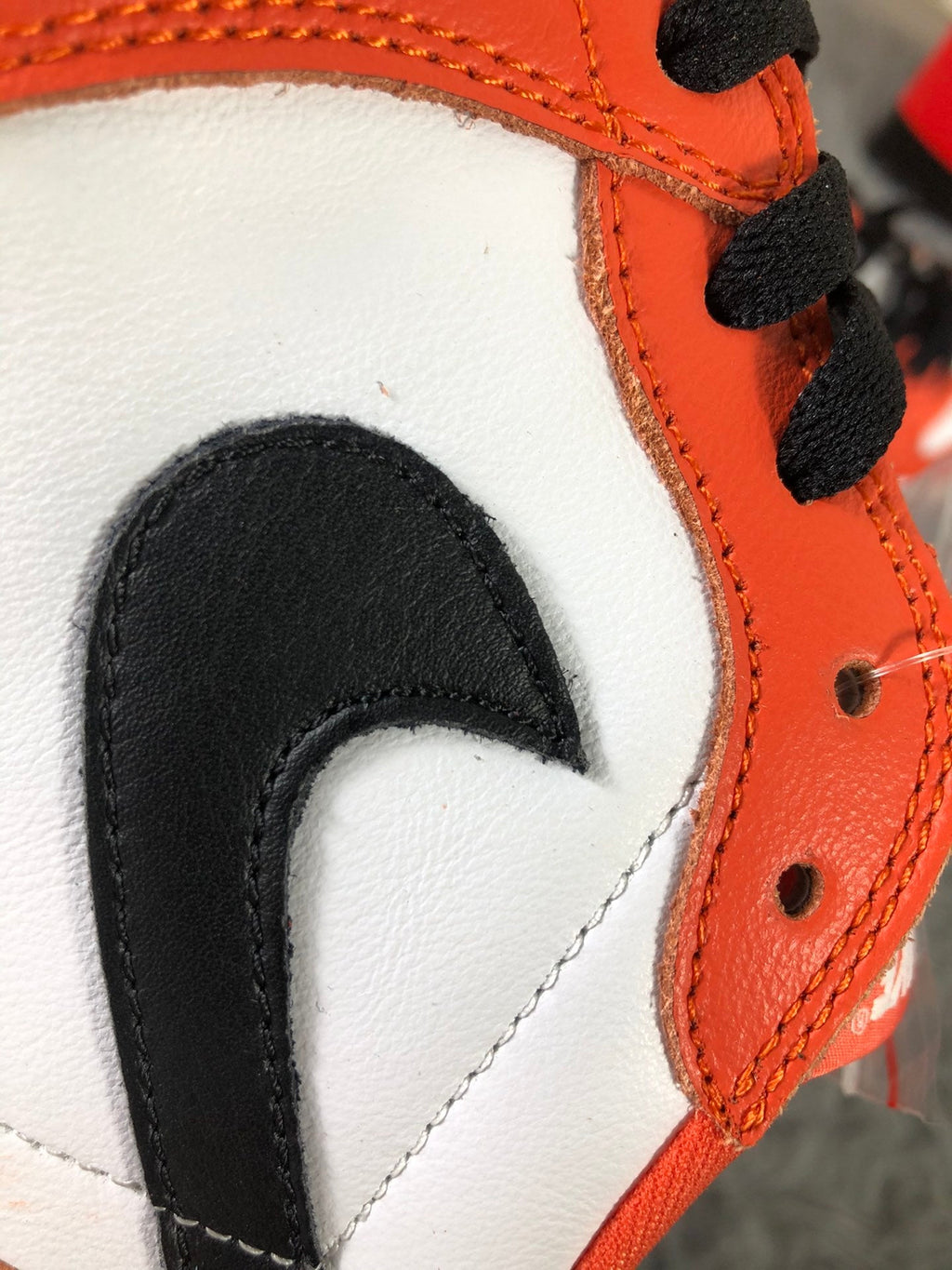 Air Jordan 1 Low White Orange Black Sneakers CZ0790-801