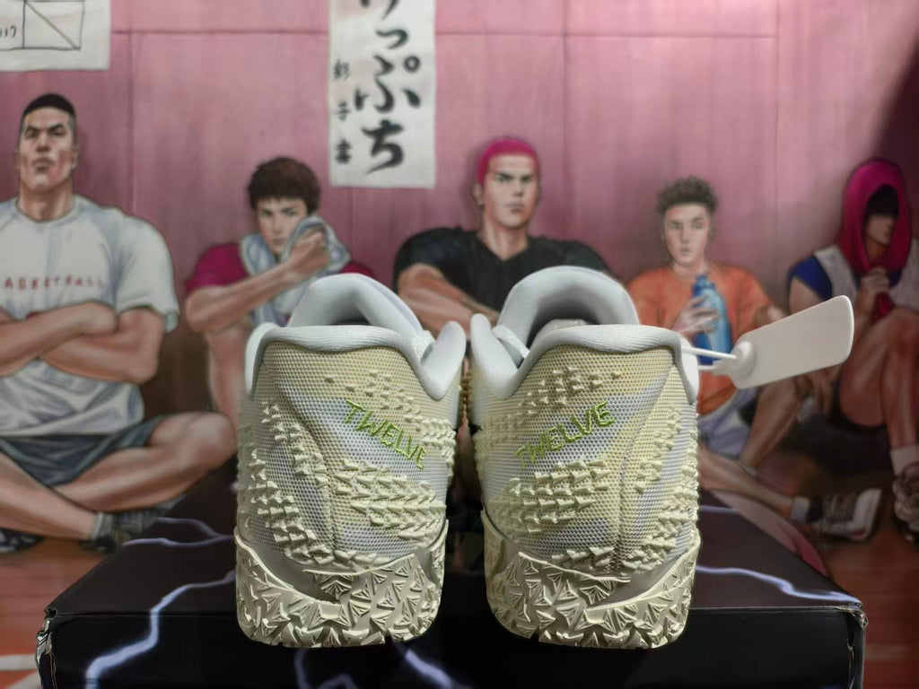 Nike Kyrie Low Basketball Shoes, White