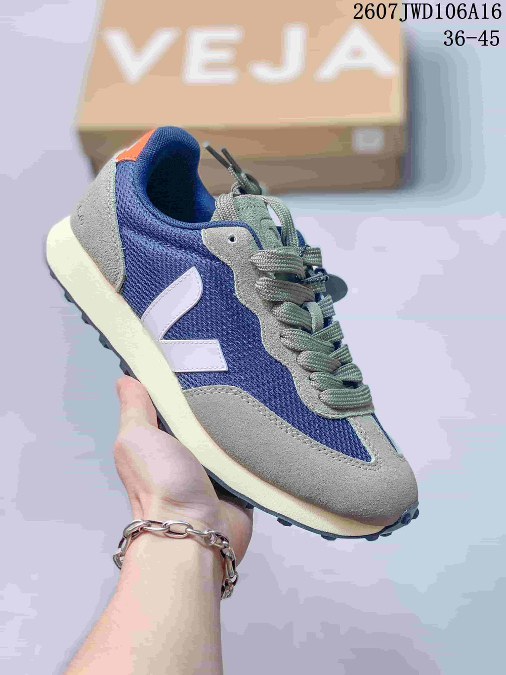 VEJA Rio Branco Alveomesh Sneakers