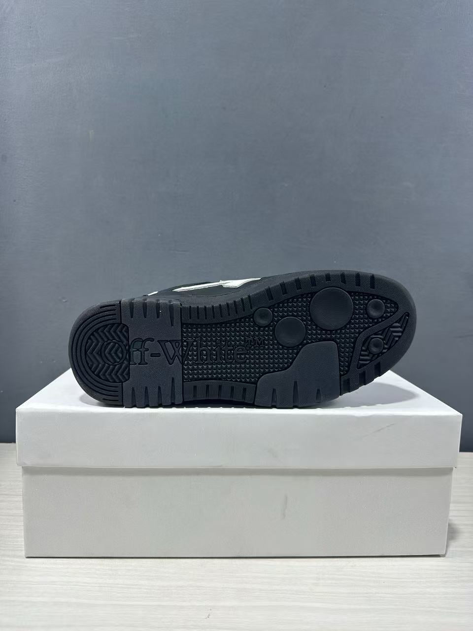 Off-White Out Of Office Sneakers Black White OMAI89C99LEA0191001