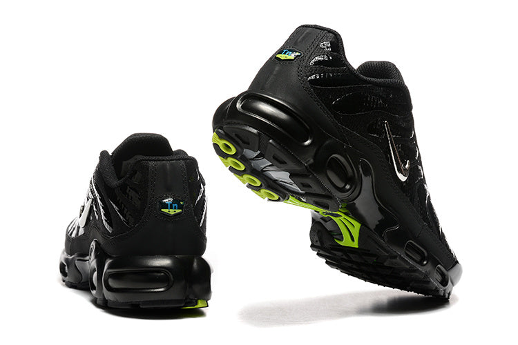 Nike Air Max Plus Black Sneakers Style FZ2591-001