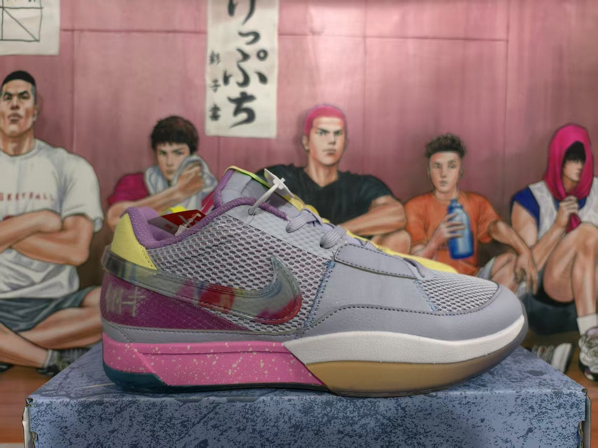 Nike Camouflage Mismatched Color Sneakers