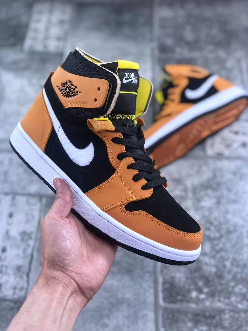 Jordan 1 Zoom CMFT Monarch Orange Sneakers CT0978-002