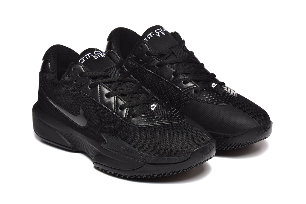 Nike 872-27 Black Low-Top Sneakers