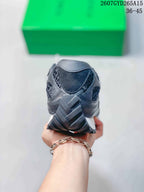 Bottega Veneta Orbit Low-Top Sneakers Black/White 2607GYD265A15