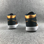 Jordan 1 Mid SE Black Gold Sneakers 852542-401