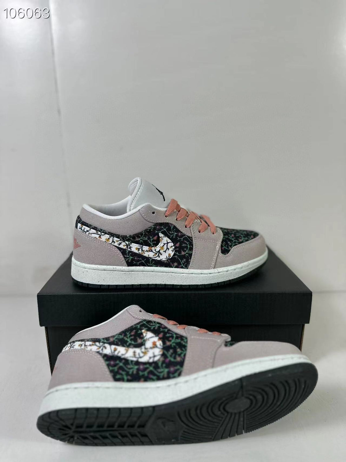 Jordan Air Jordan 1 Low SE GS Pink Floral Sneakers FJ3445-001