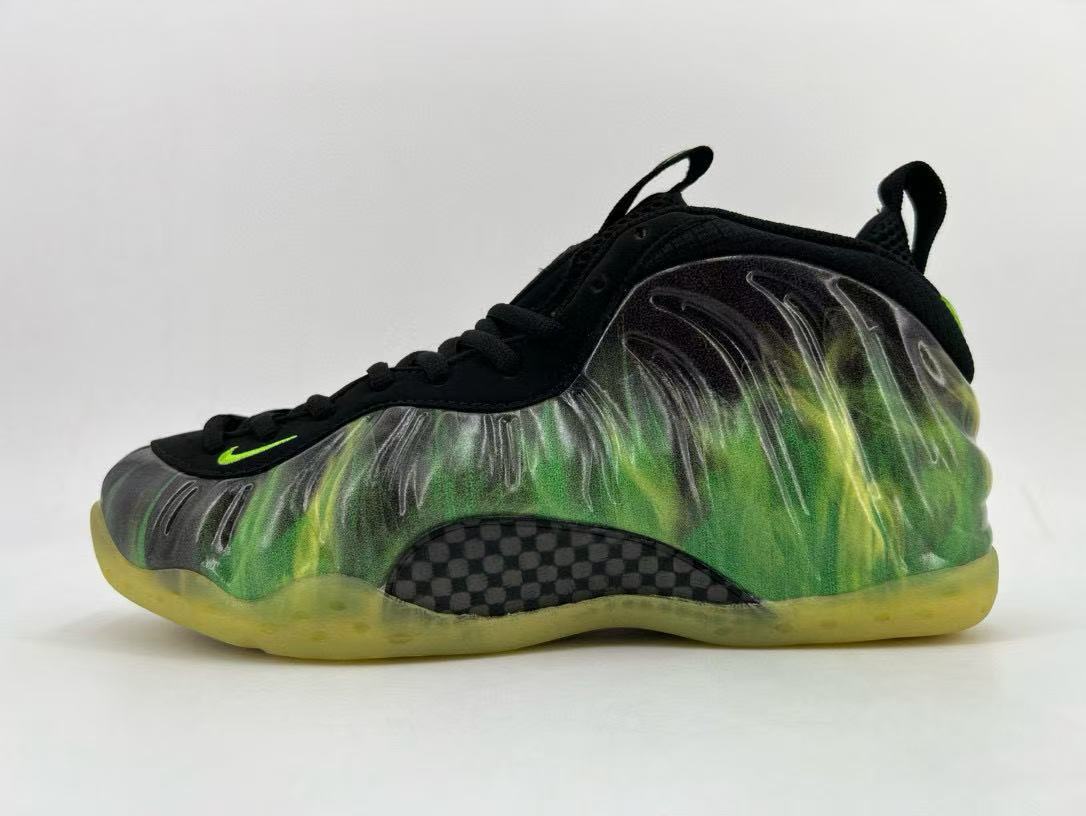 Nike Hardaway High-Top Sneakers