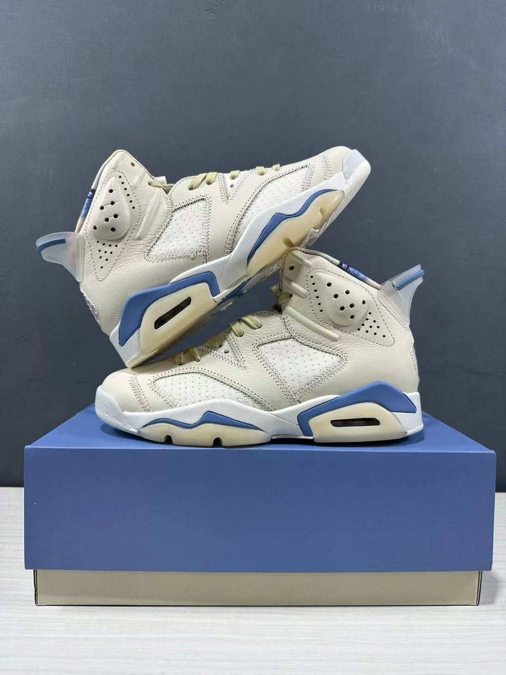 Jordan Air Jordan 6 Retro Sashiko Cream Blue Sneakers IR7255-110