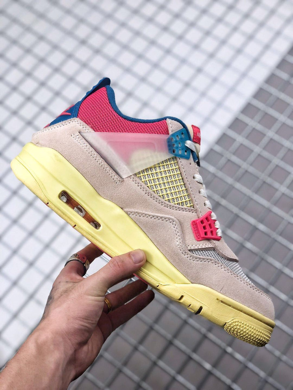 Union x Air Jordan 4 Sneakers Pink Multicolor