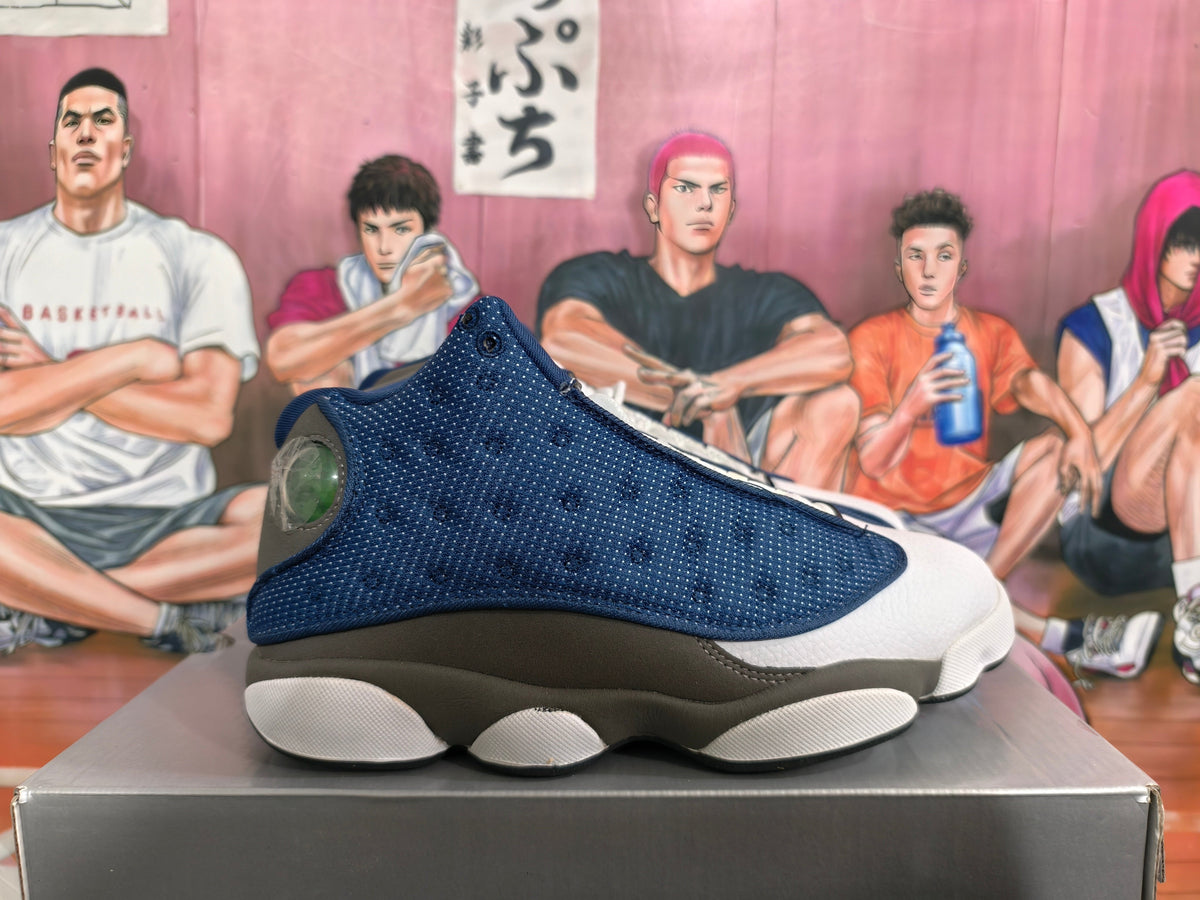 Jordan 13 Retro Navy Basketball Sneakers