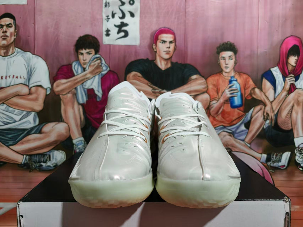 Nike GT Cut Basketball Shoes, White Gradient
