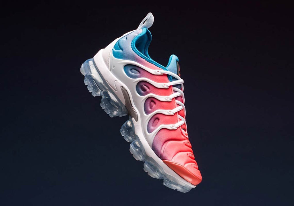 Nike Air VaporMax Plus Pink Blue Sneakers