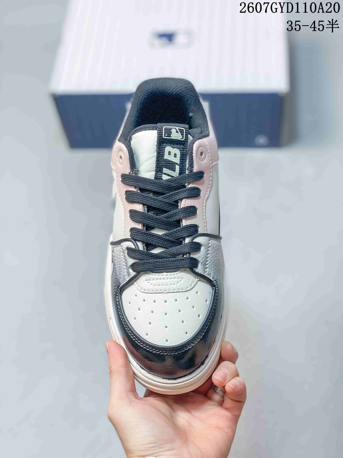 MLB Chunky Liner Low-Top Sneakers Black Pink 2607GYD110A20
