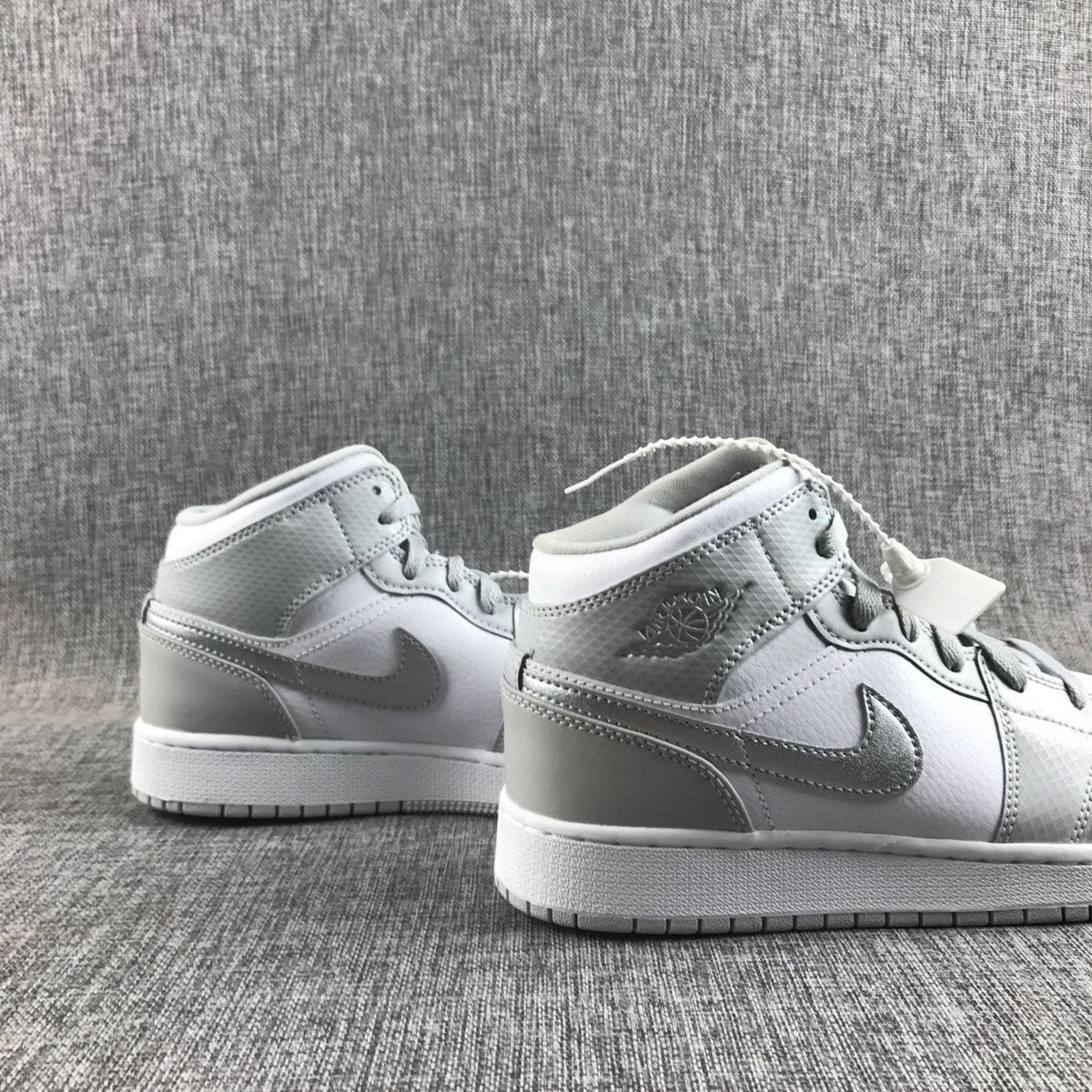 Jordan Air Jordan 1 Mid GS White Silver Sneakers