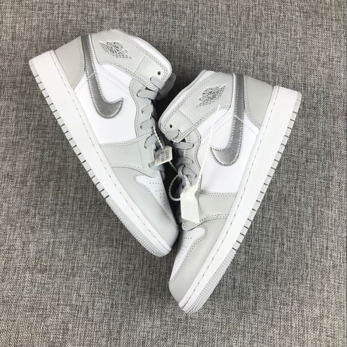 Jordan Air Jordan 1 Mid GS White Silver Sneakers