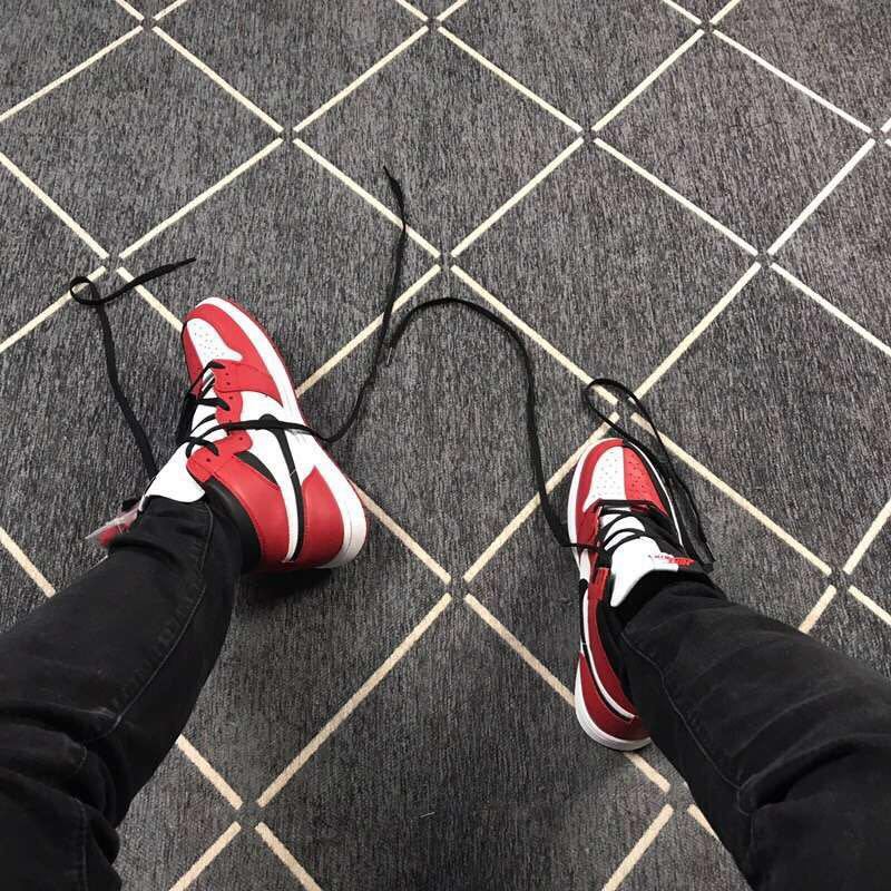 Air Jordan 1 High-Top Sneakers Black Red White