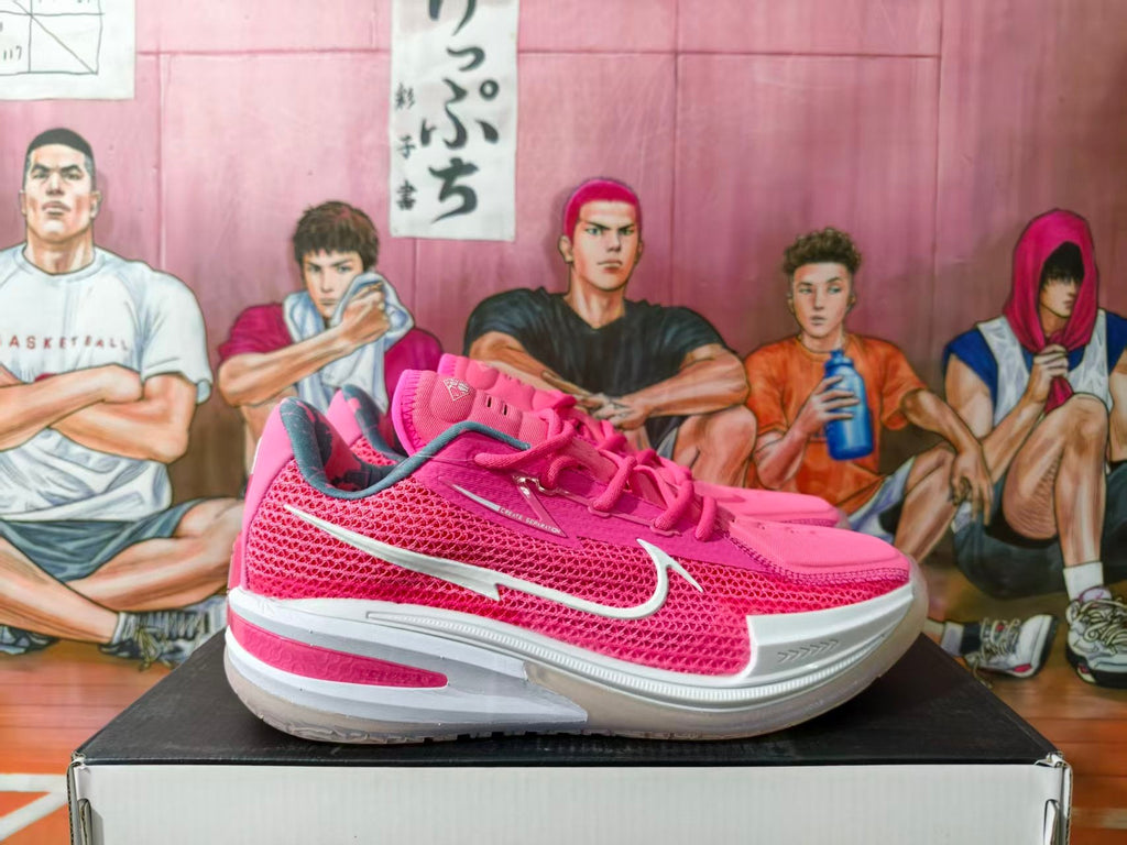 Nike Basketball Shoes in Pink