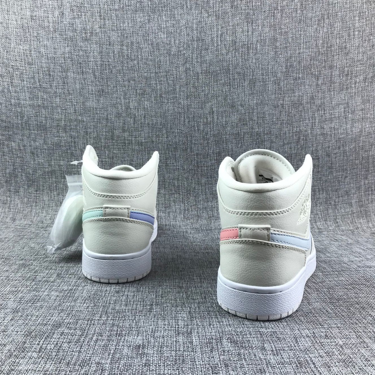 Jordan Air Jordan 1 High Pastel Multicolor Sneakers