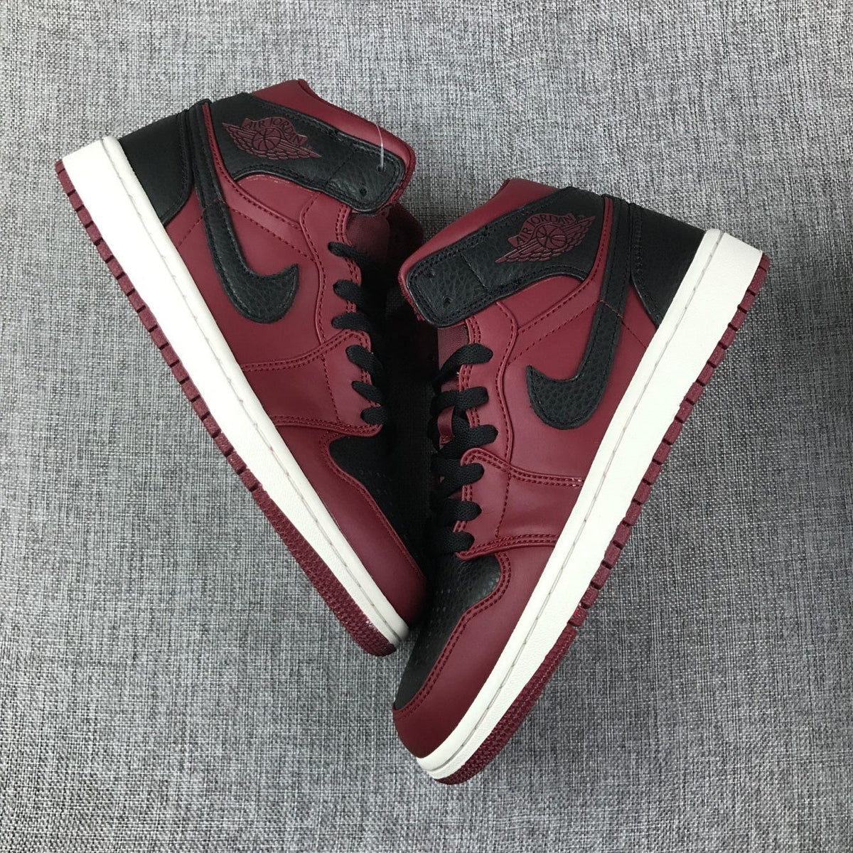 Jordan Air Jordan 1 Mid Sneakers Burgundy Black White