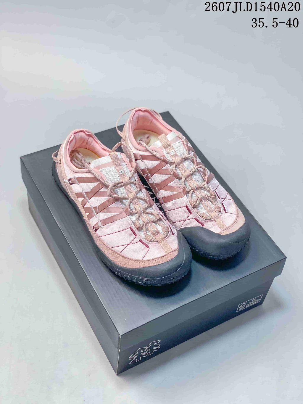 KOLON SPORT ROAM VARY Women's Pink Outdoor Sneakers