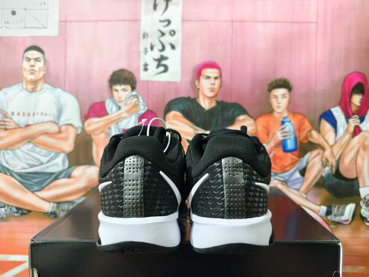 Nike Black and White Basketball Shoes