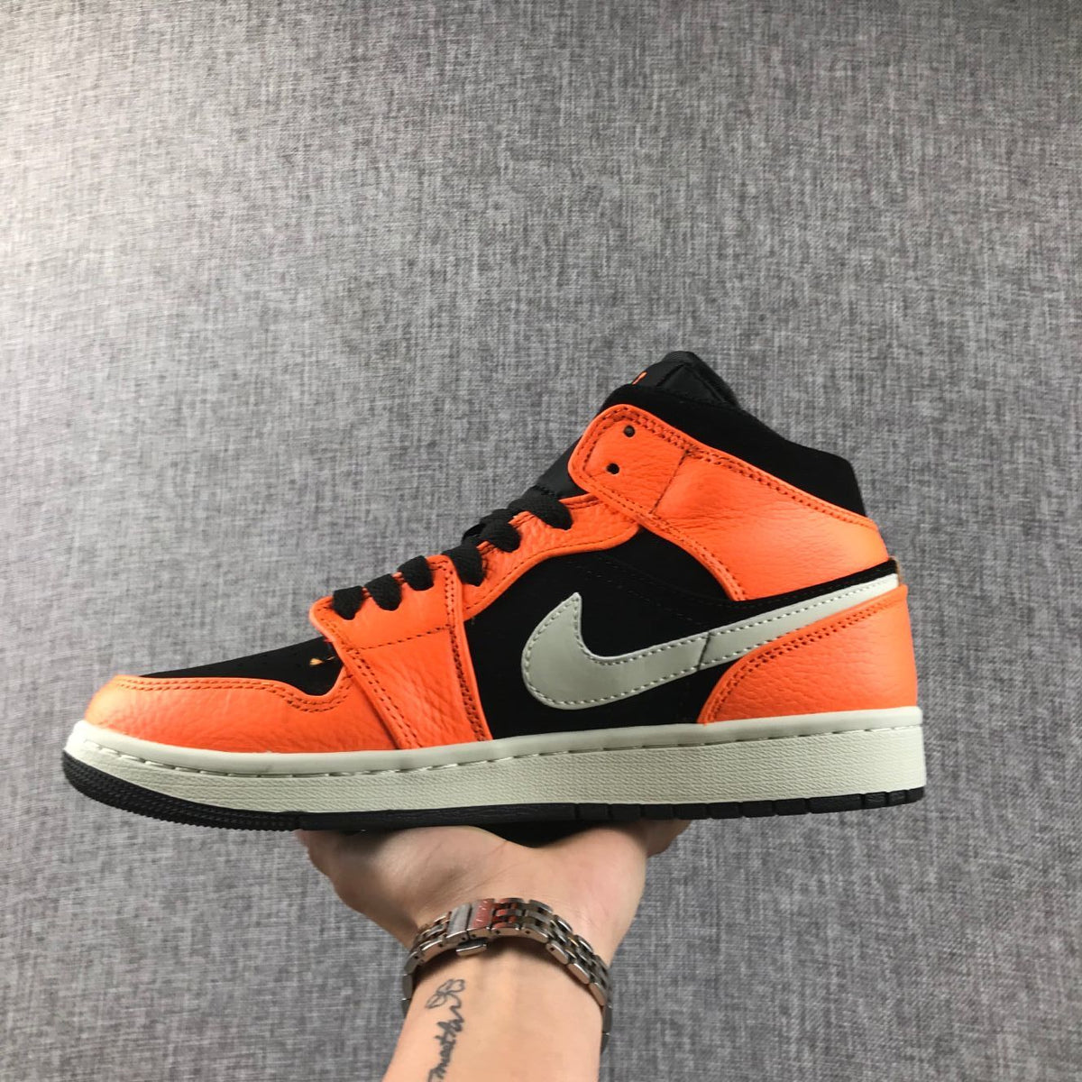 Jordan Air Jordan 1 Mid Orange Black Sneakers