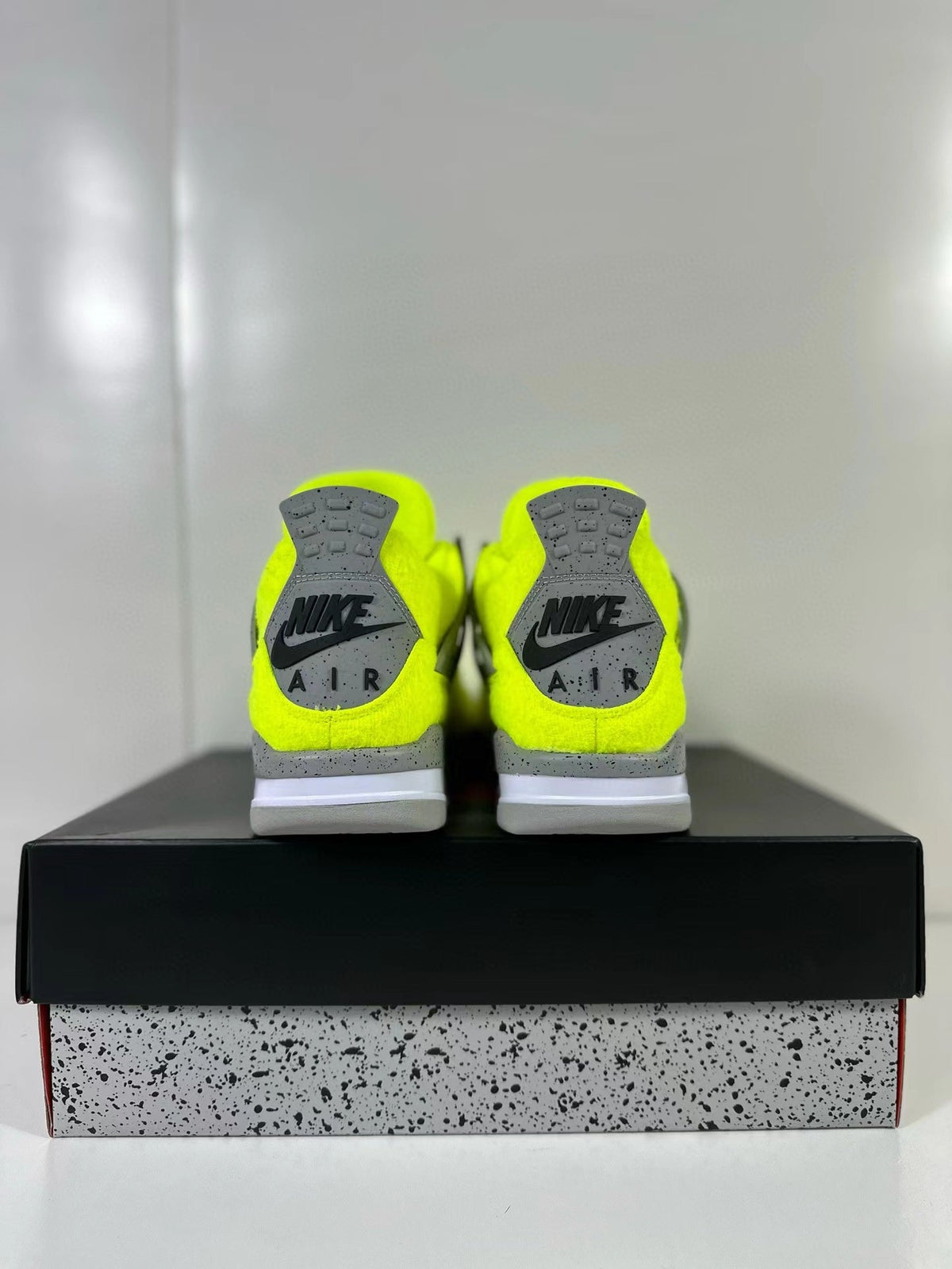 Jordan Air Jordan 4 Retro SP Tour Yellow Sneakers DV6773-700
