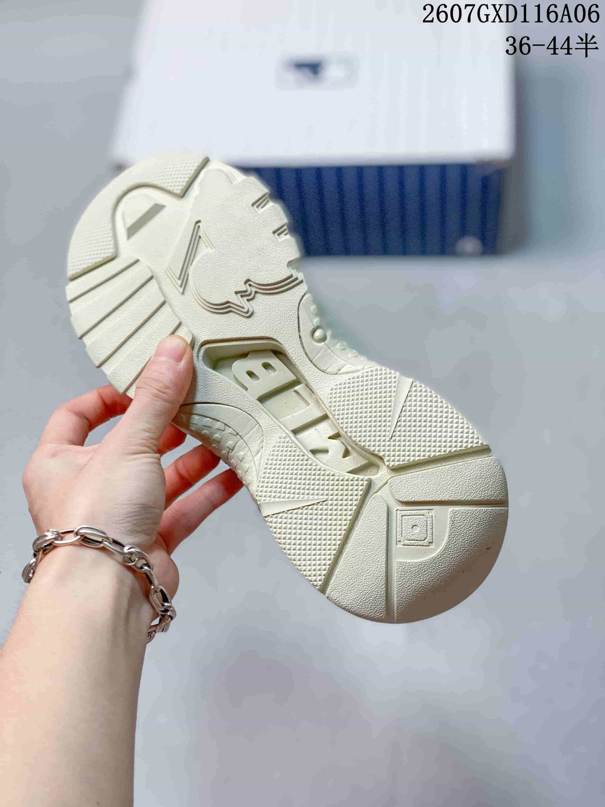 MLB Big Ball Chunky Doodle Dog Sneakers in Cream Beige