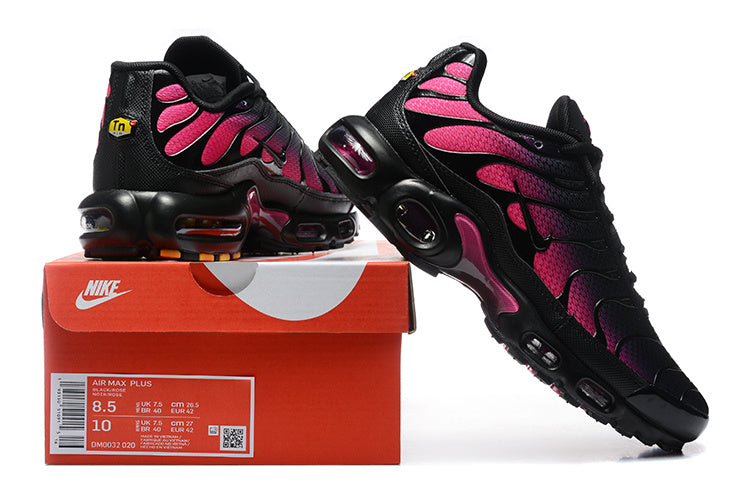 Nike Air Max Plus Black and Pink Sneakers