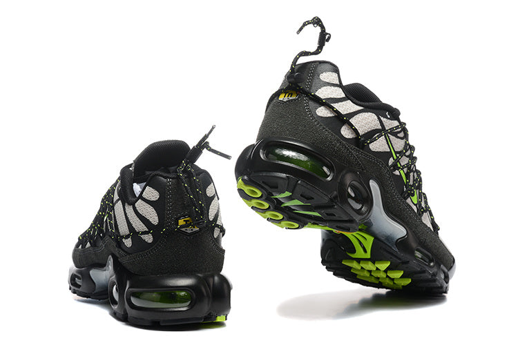 Nike Air Max Plus Black and Volt Sneakers FD0670-003