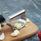 Stainless Steel Garlic Press Ring Manual Garlic Crusher and Mincer Kitchen Tool for Home Cooking