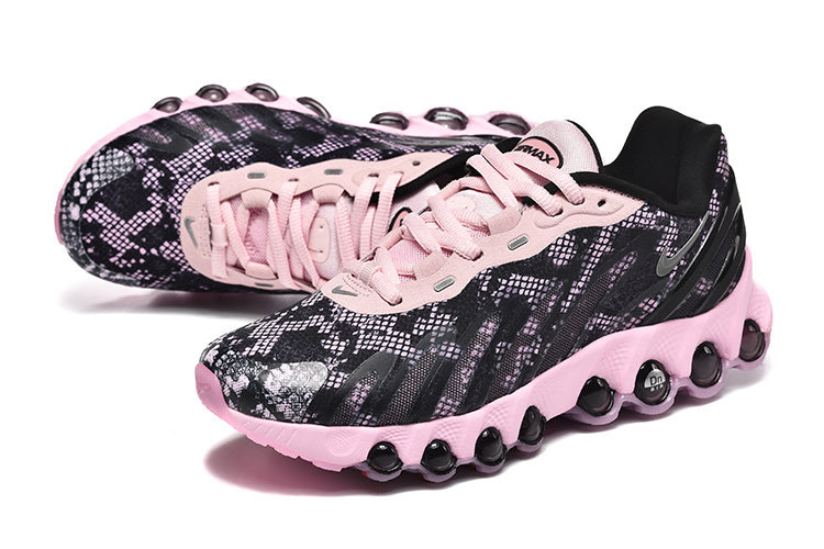 Nike Air Max DN8 Sneakers in Black and Pink