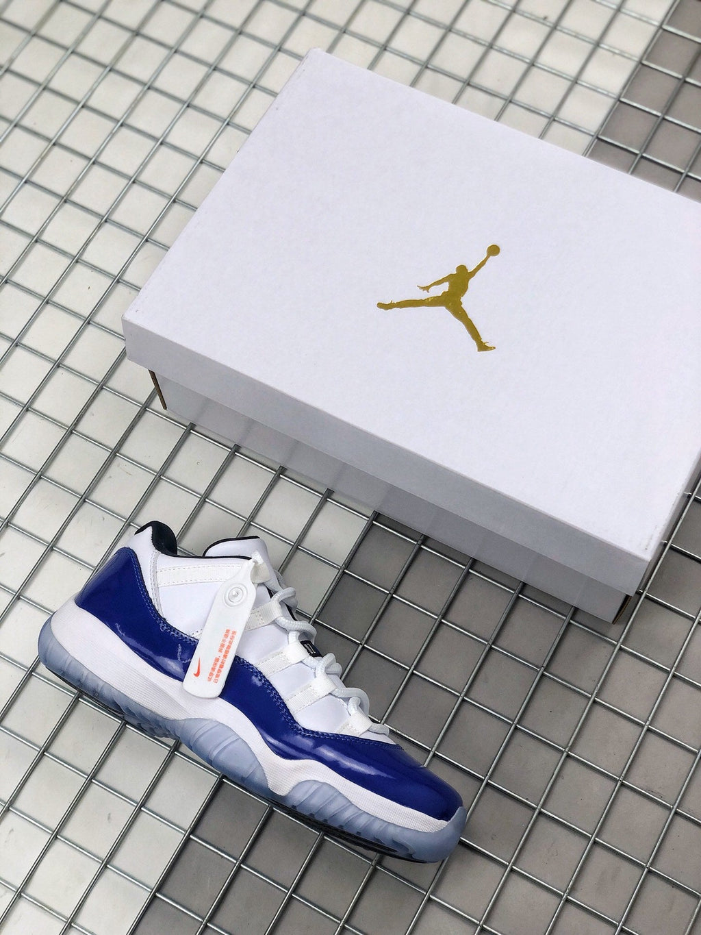 Jordan Air Jordan 11 Blue White Sneakers BQ3685-001